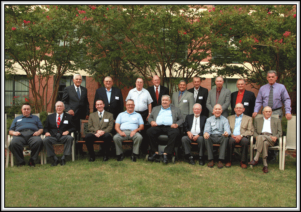 photograph of 2011 reunion attendees
